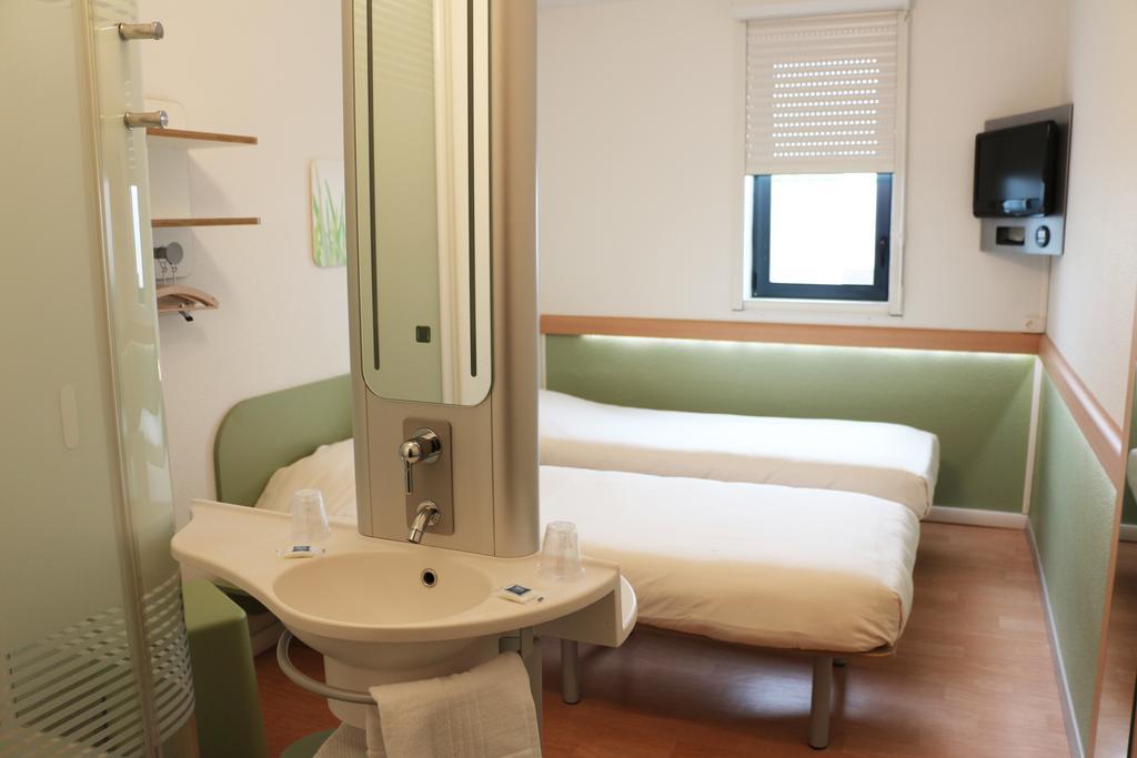 ibis budget Castelnaudary - A61 Ruang foto
