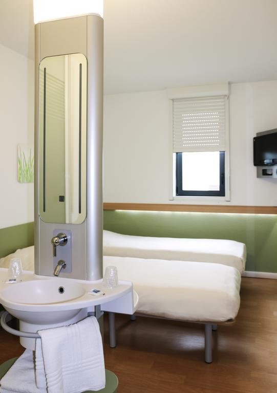 ibis budget Castelnaudary - A61 Ruang foto